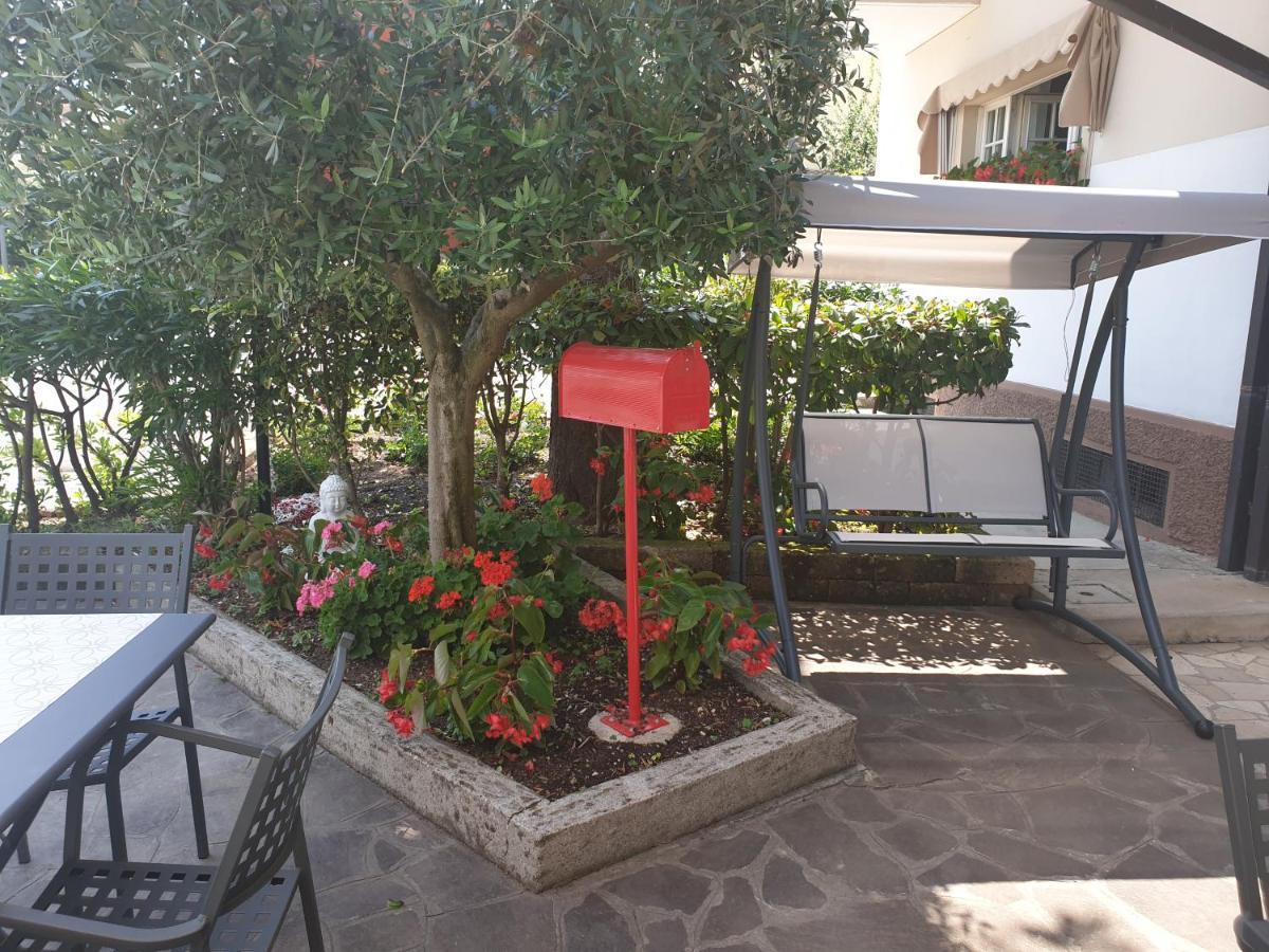 Hotel La Favorita Peschiera del Garda Bagian luar foto