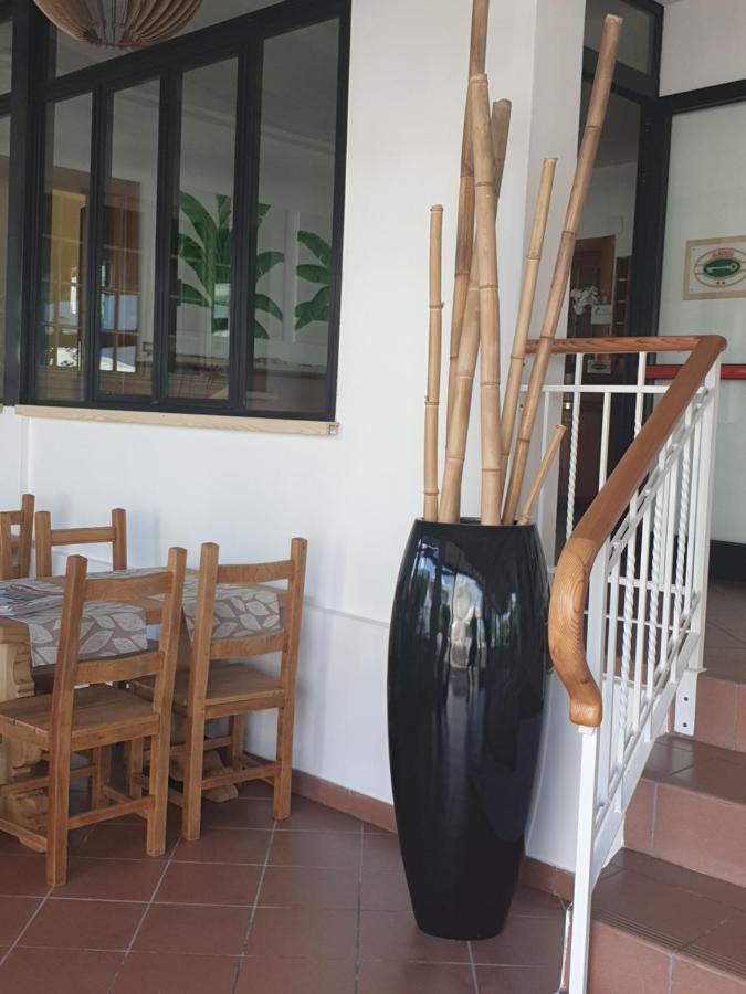 Hotel La Favorita Peschiera del Garda Bagian luar foto